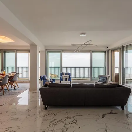 Calypso Keyweek Apartment With Amazing Sea View In Biarritz Appartement